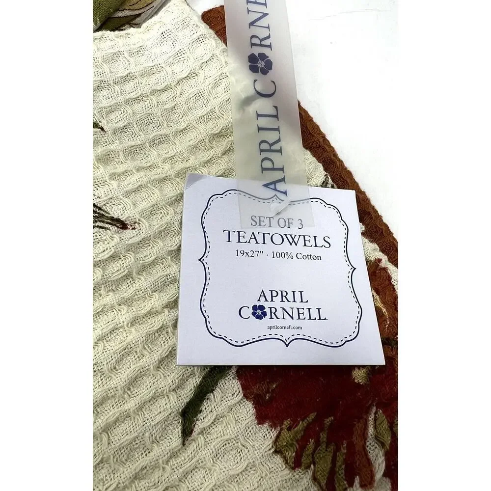 April Cornell Tablecloth 60X84” Wildflowers 3 Matching Kitchen Dish Tea Towels